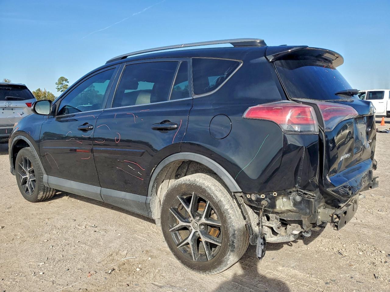 Lot #3310468059 2017 TOYOTA RAV4 SE