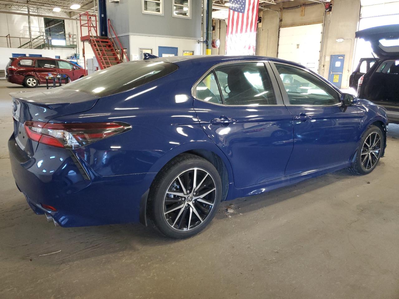 TOYOTA CAMRY SE NIGHT SHADE