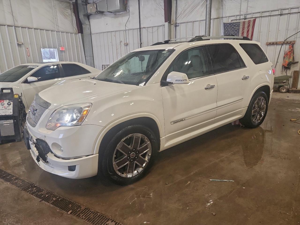 GMC ACADIA DENALI