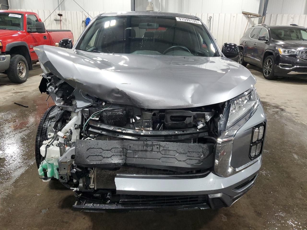 MITSUBISHI OUTLANDER ES