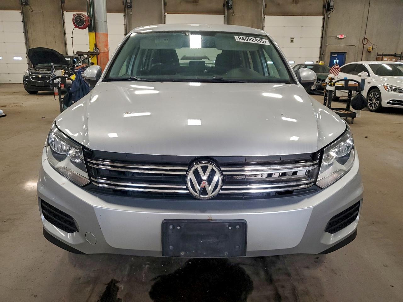 VOLKSWAGEN TIGUAN S