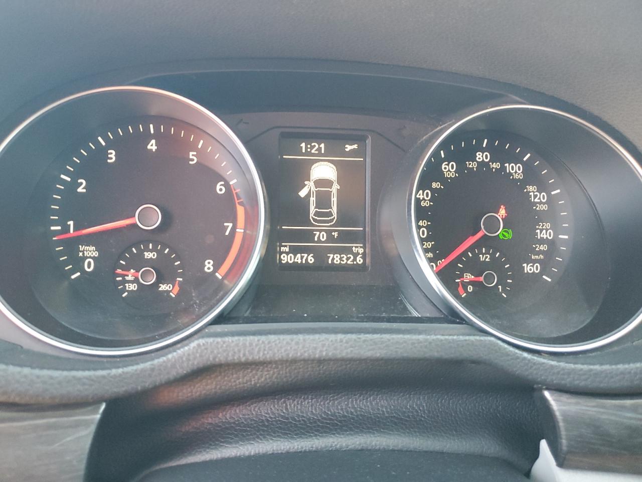 VOLKSWAGEN PASSAT SE