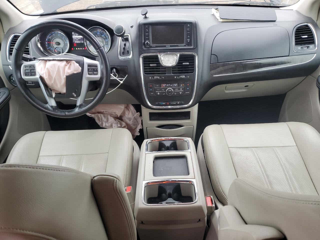 CHRYSLER TOWN & COUNTRY TOURING L