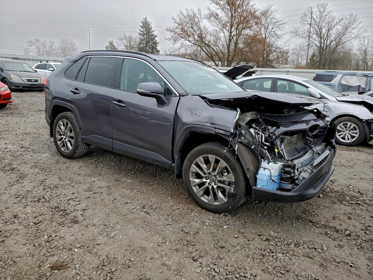 TOYOTA RAV4 XLE PREMIUM