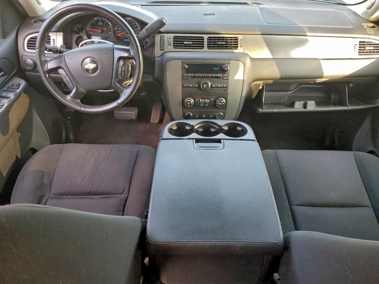 CHEVROLET TAHOE K1500 LS