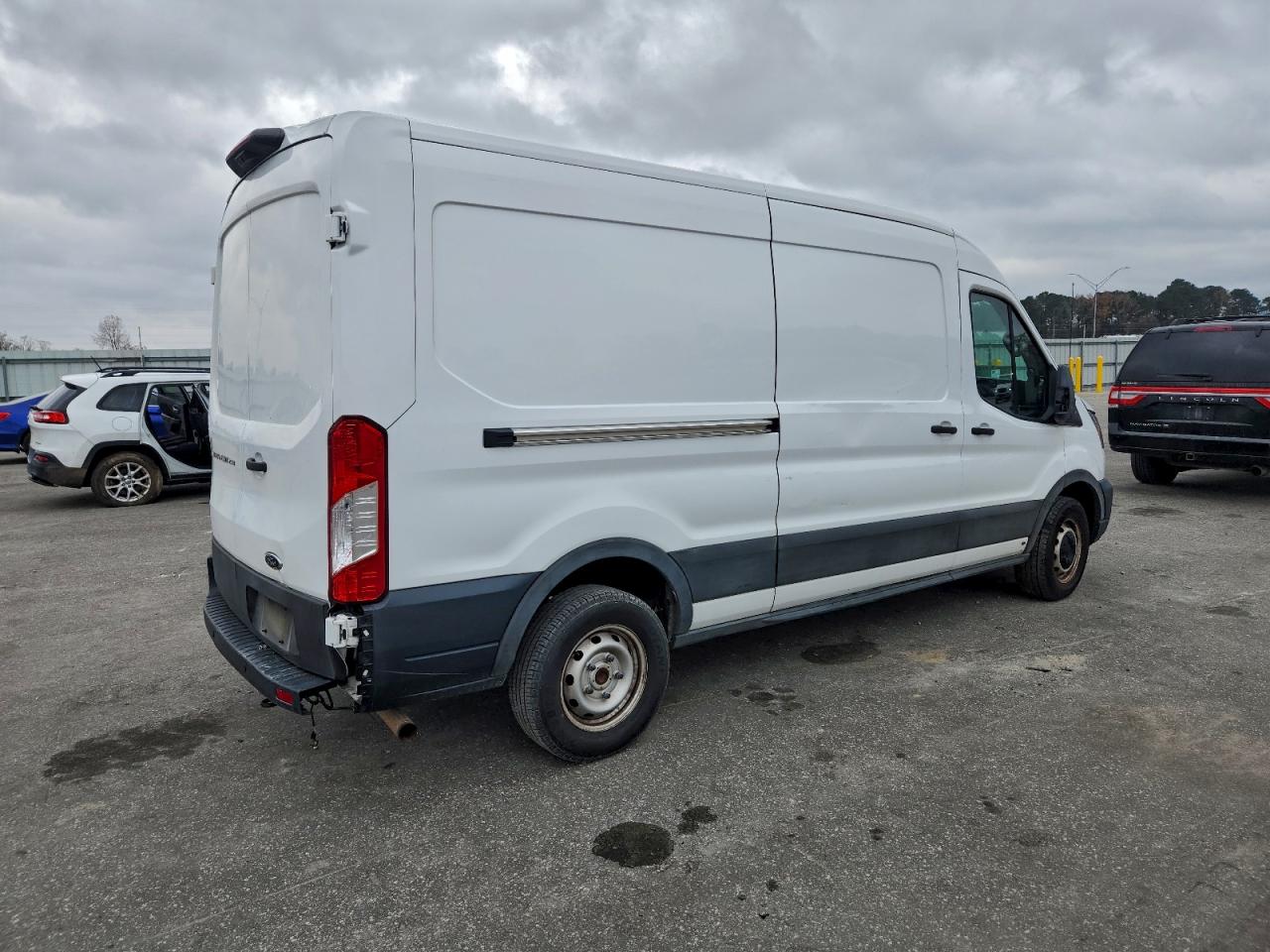 FORD TRANSIT T-250