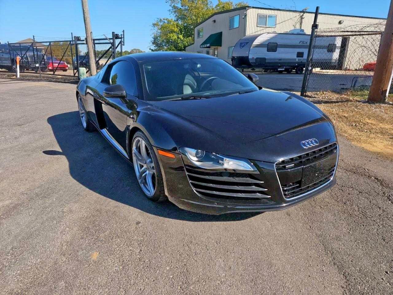 AUDI R8 4.2 QUATTRO