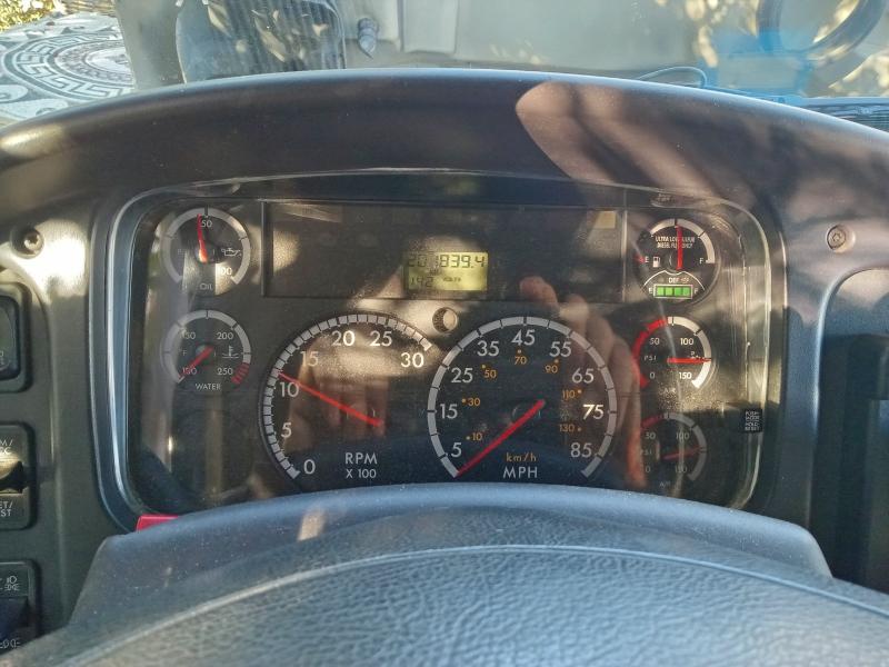 2015 FREIGHTLINER M2 106 MED #3303669929