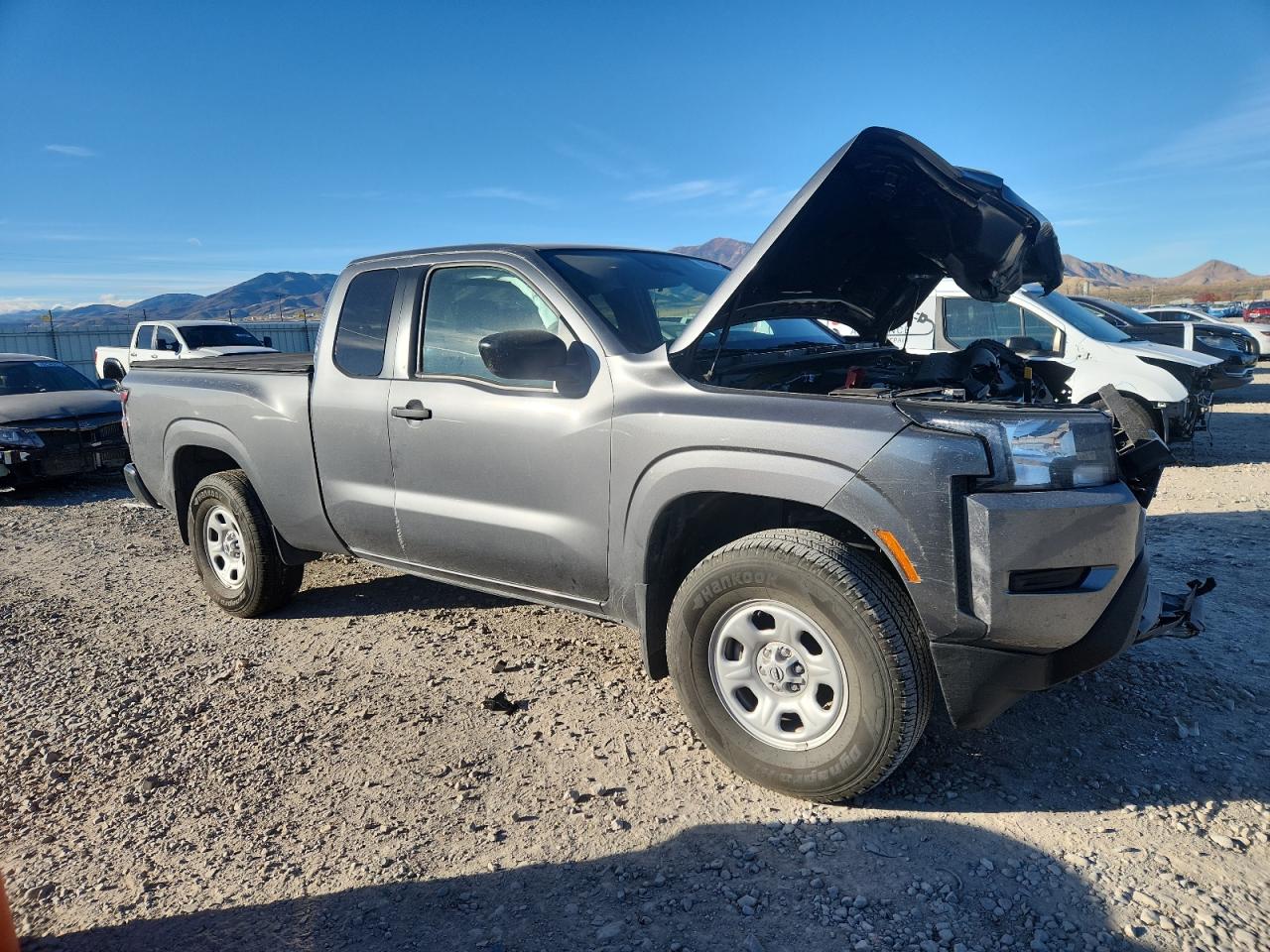 NISSAN FRONTIER S