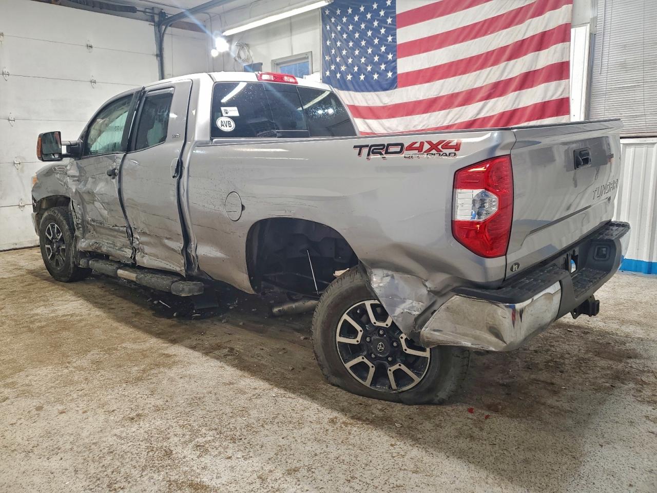 TOYOTA TUNDRA DOUBLE CAB SR