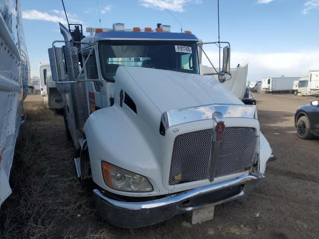 KENWORTH T300