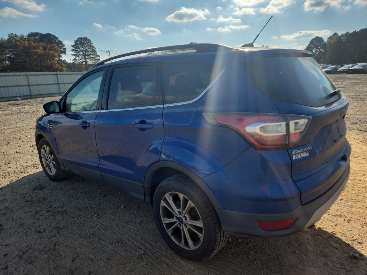 FORD ESCAPE SE