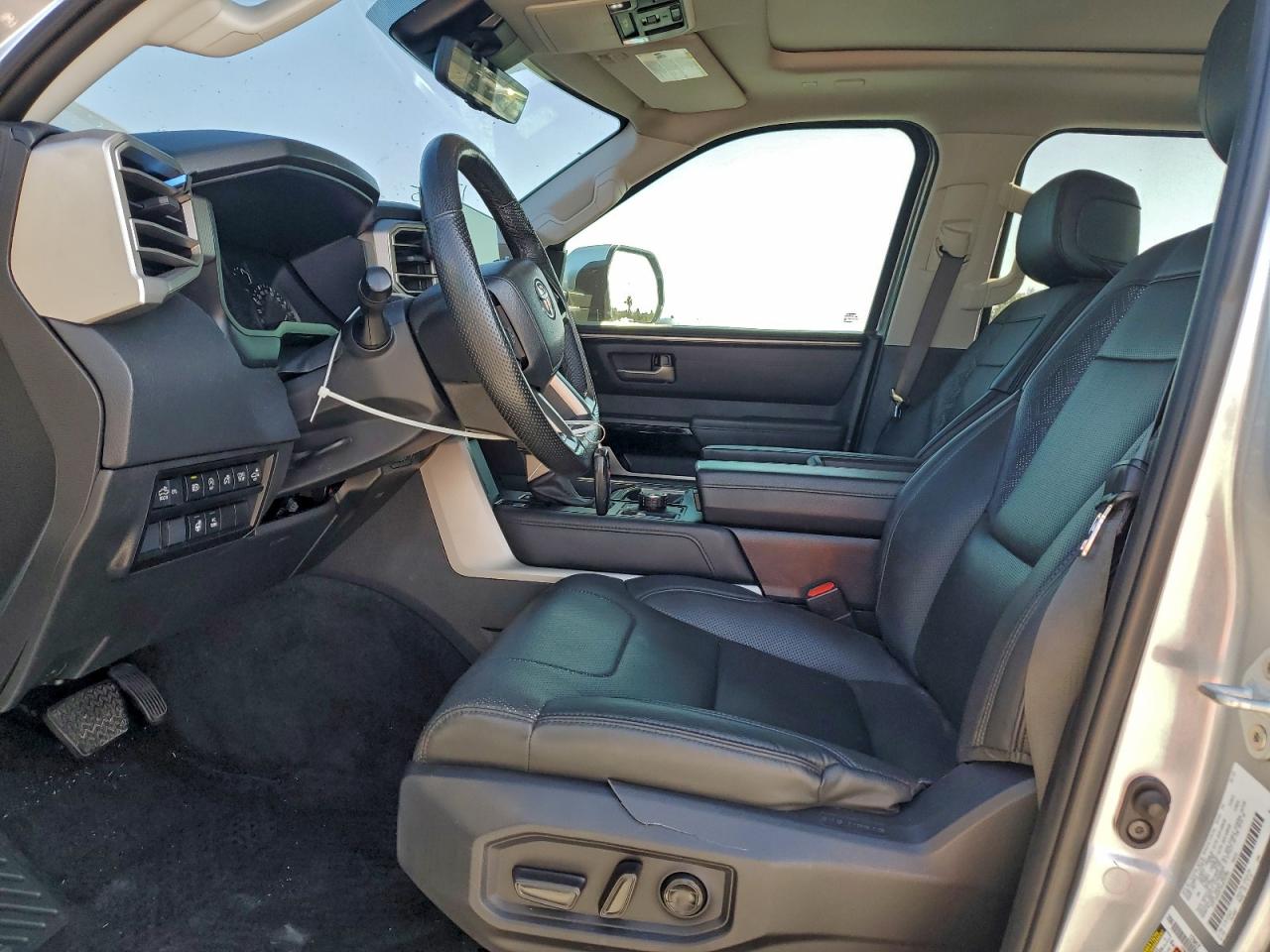 TOYOTA TUNDRA CREWMAX LIMITED