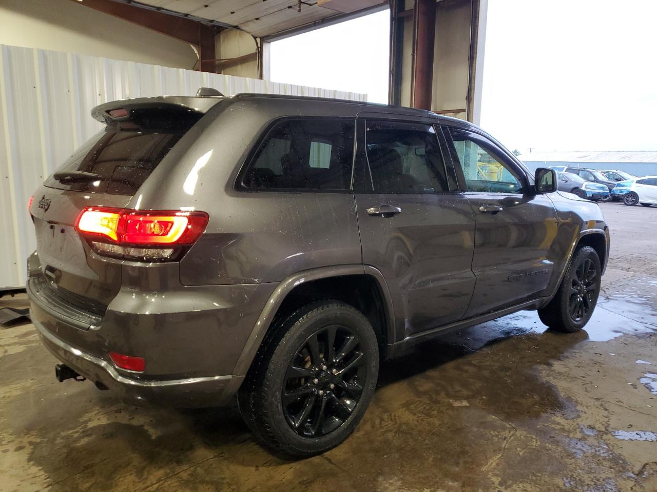 JEEP GRAND CHEROKEE LAREDO