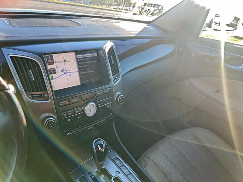 2012 HYUNDAI EQUUS SIGN #3302720015