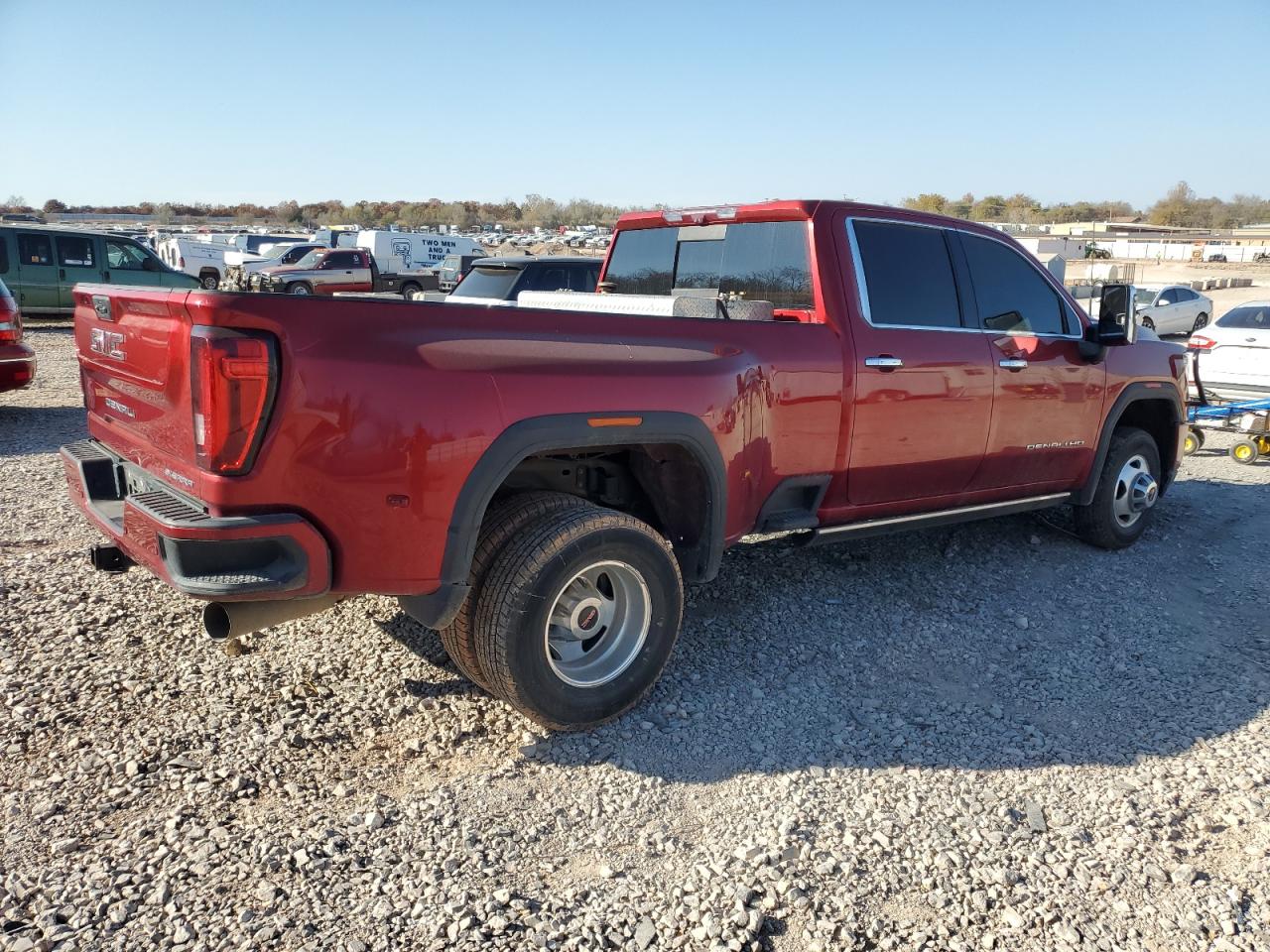 Lot #3297043531 2022 GMC 3500