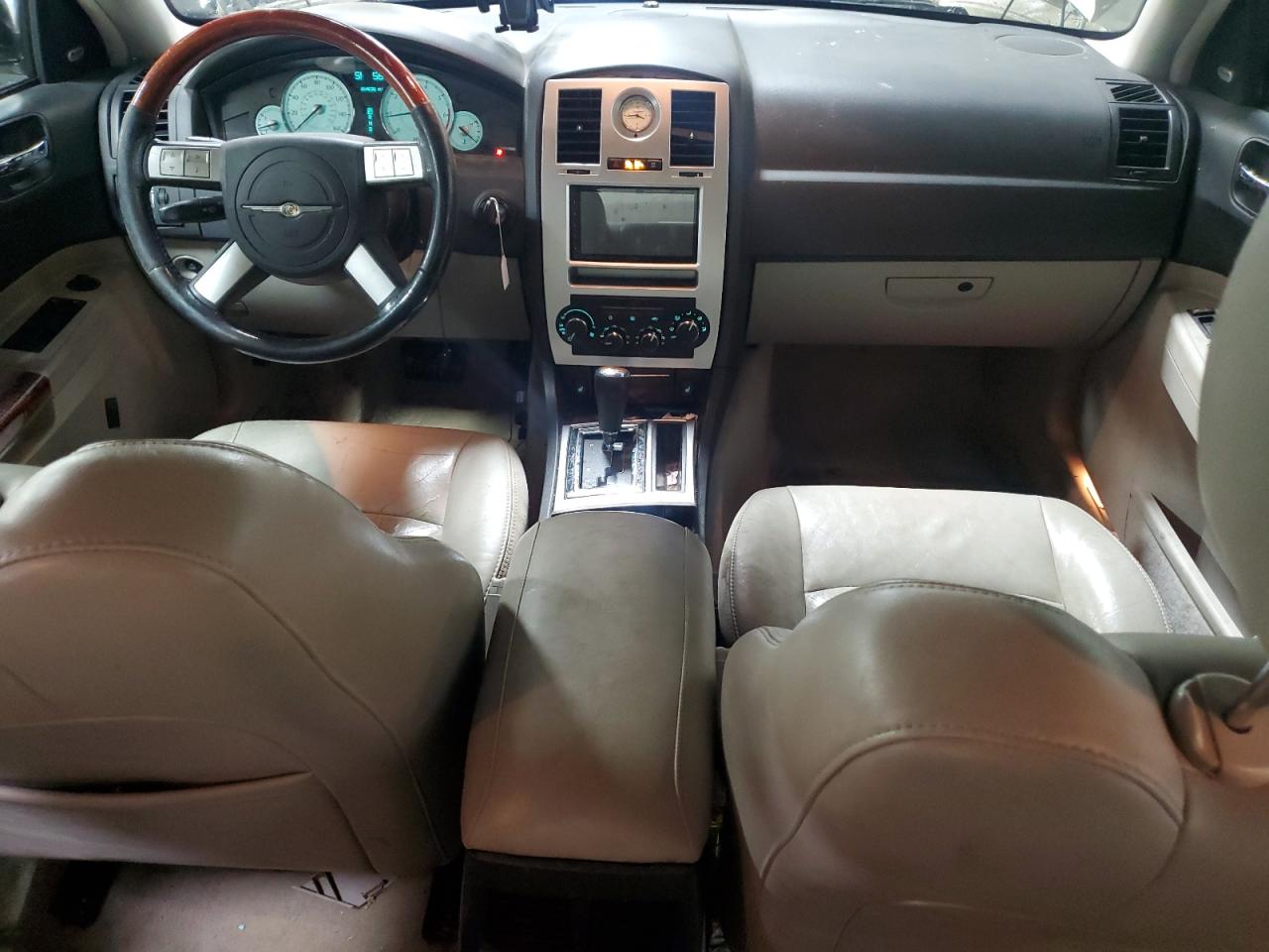 Lot #3301612623 2005 CHRYSLER 300C