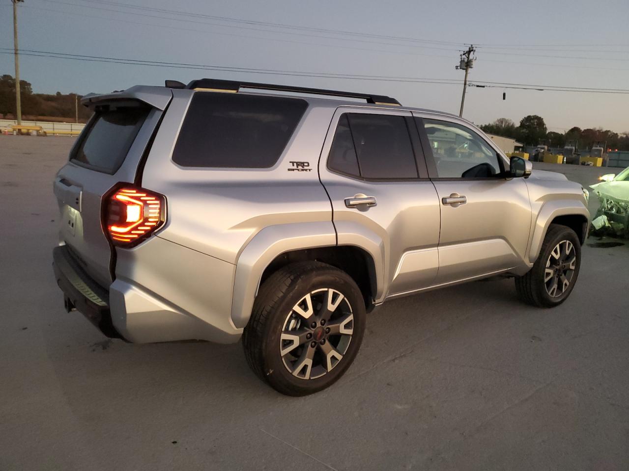 TOYOTA 4RUNNER SR5