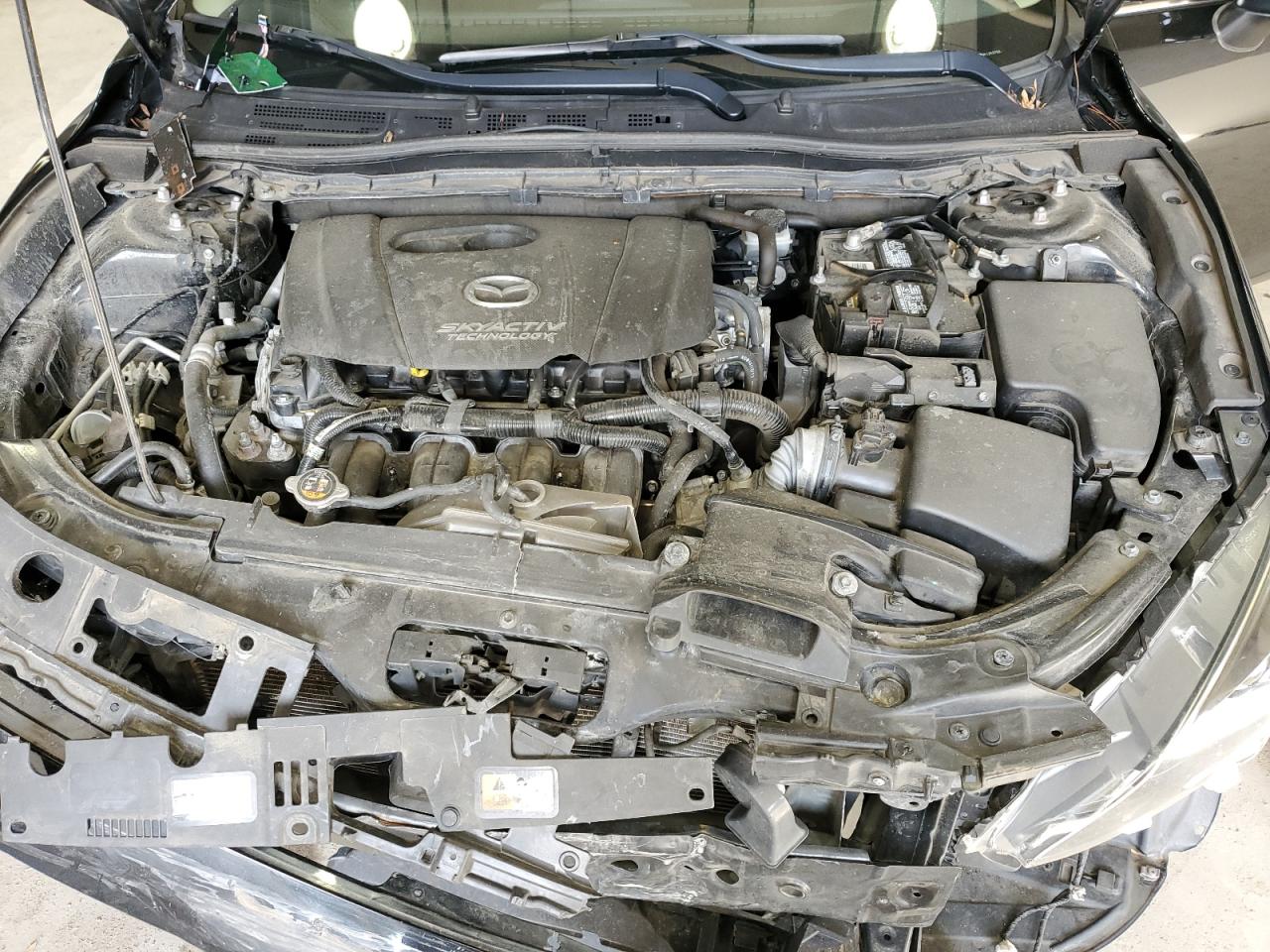 MAZDA 3 GRAND TOURING