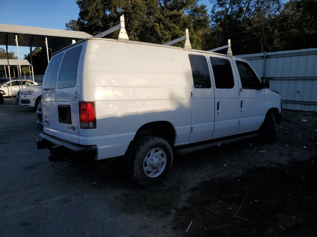 FORD ECONOLINE E250 VAN