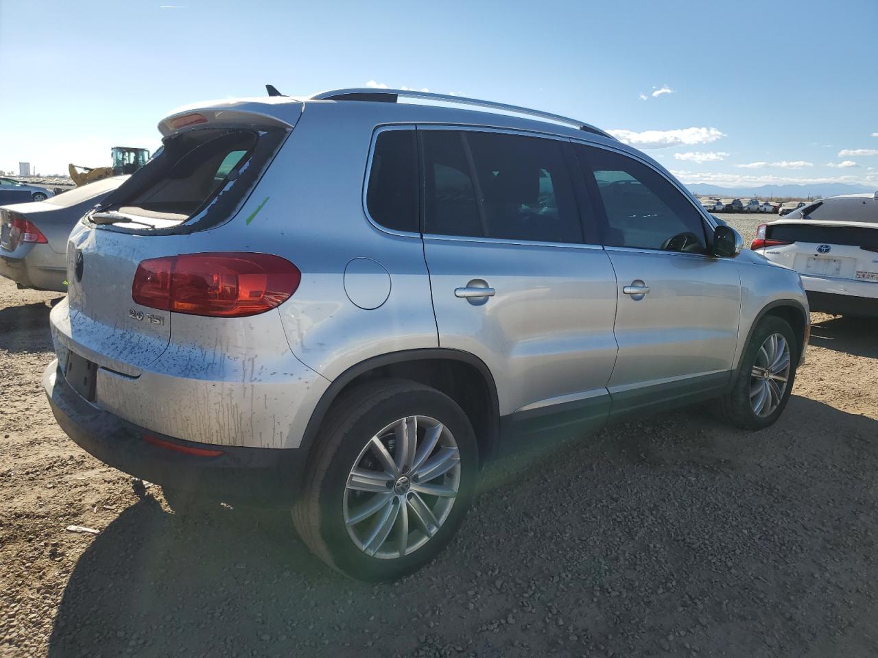 VOLKSWAGEN TIGUAN S