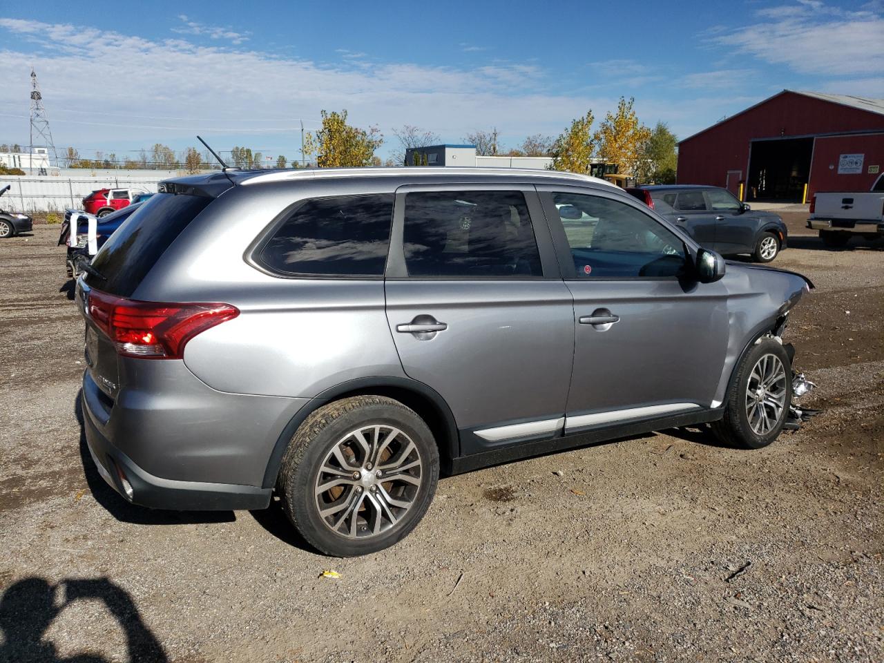 MITSUBISHI OUTLANDER ES