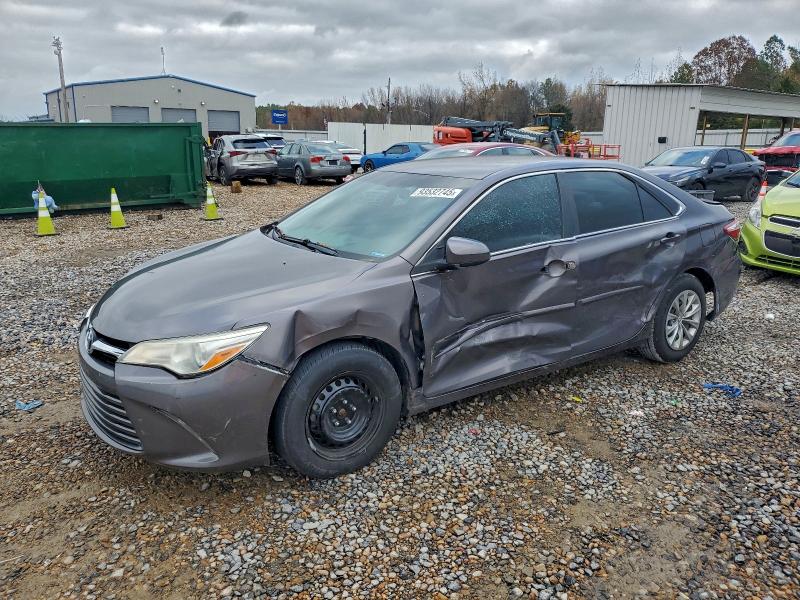 2016 TOYOTA CAMRY LE #3294407549