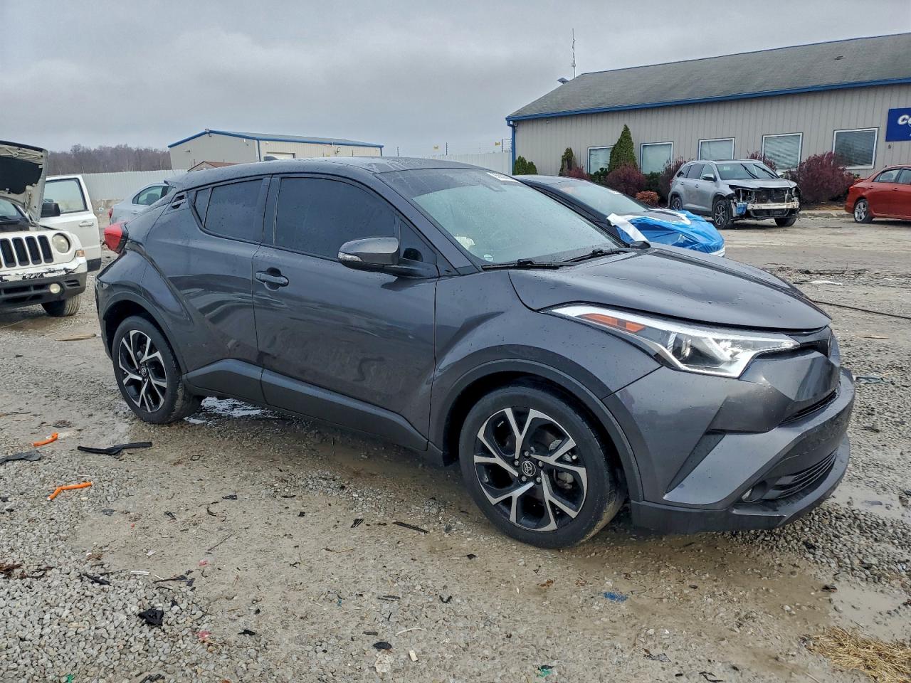 TOYOTA C-HR XLE