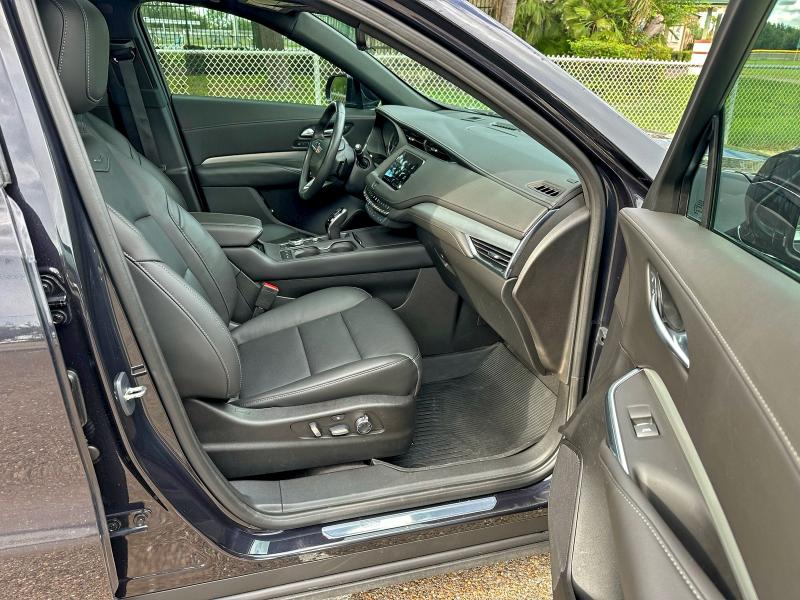 2023 CADILLAC XT4 PREMIU - 1GYFZDR43PF174188