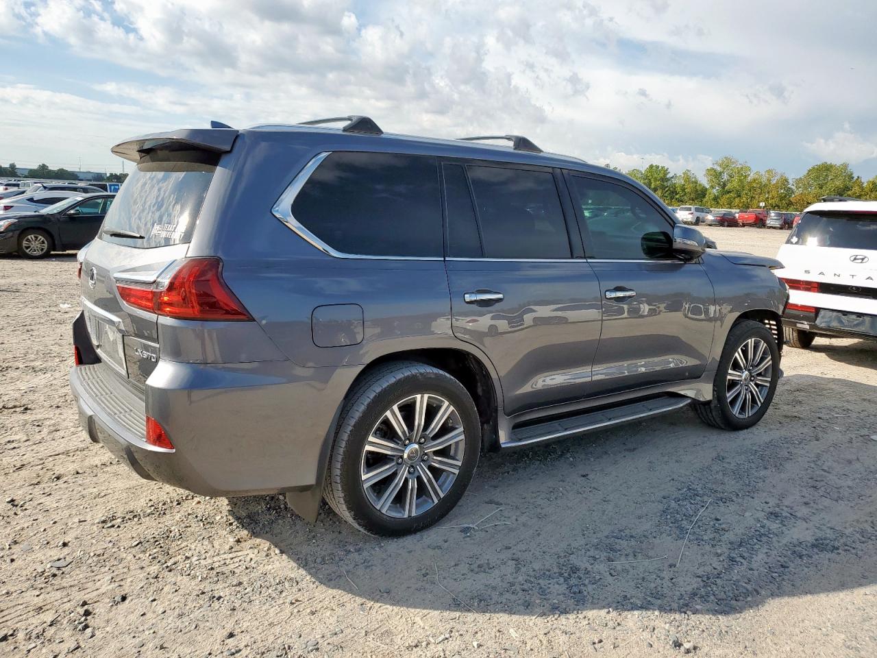 LEXUS LX 570