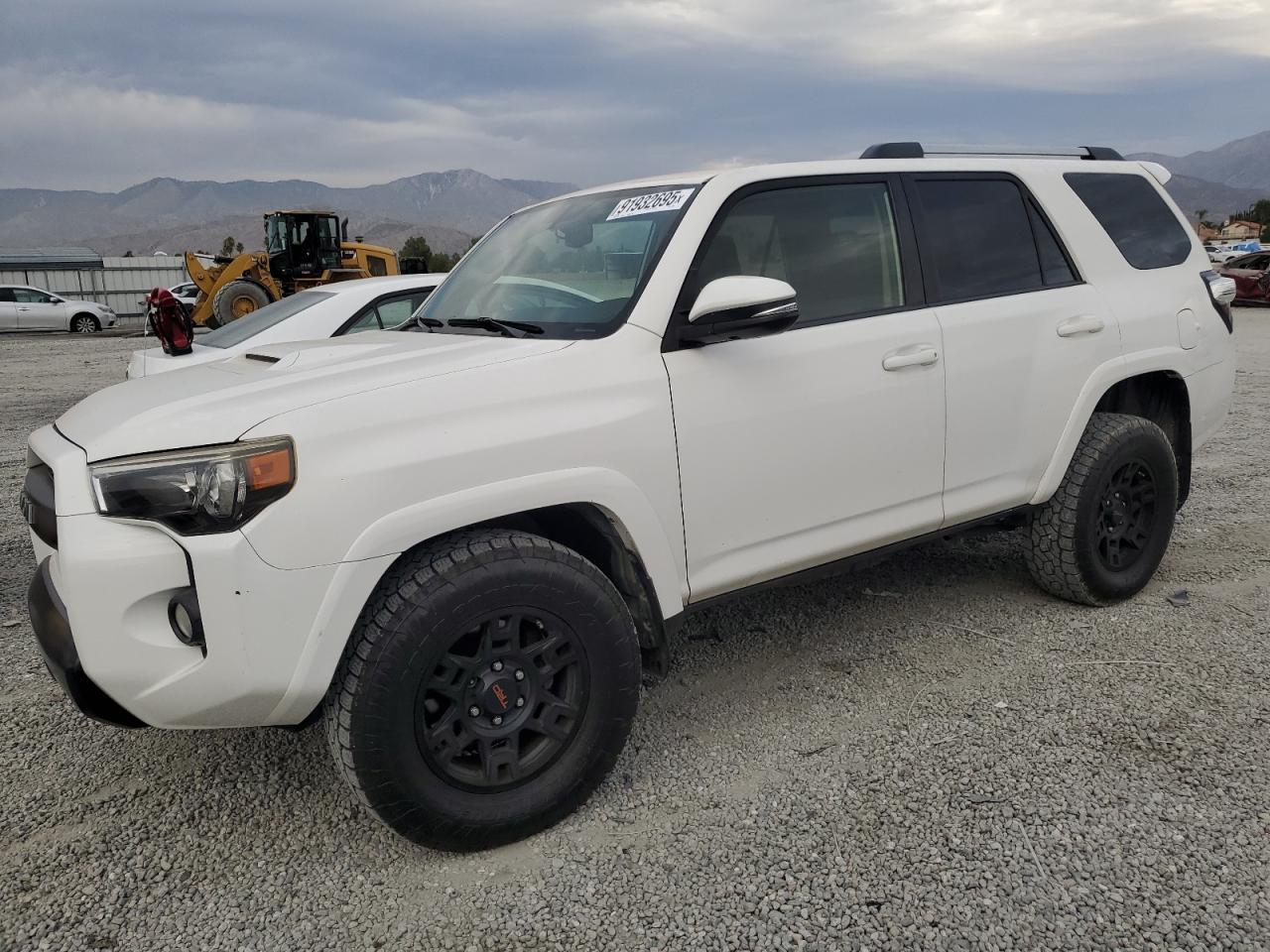 TOYOTA 4RUNNER SR5