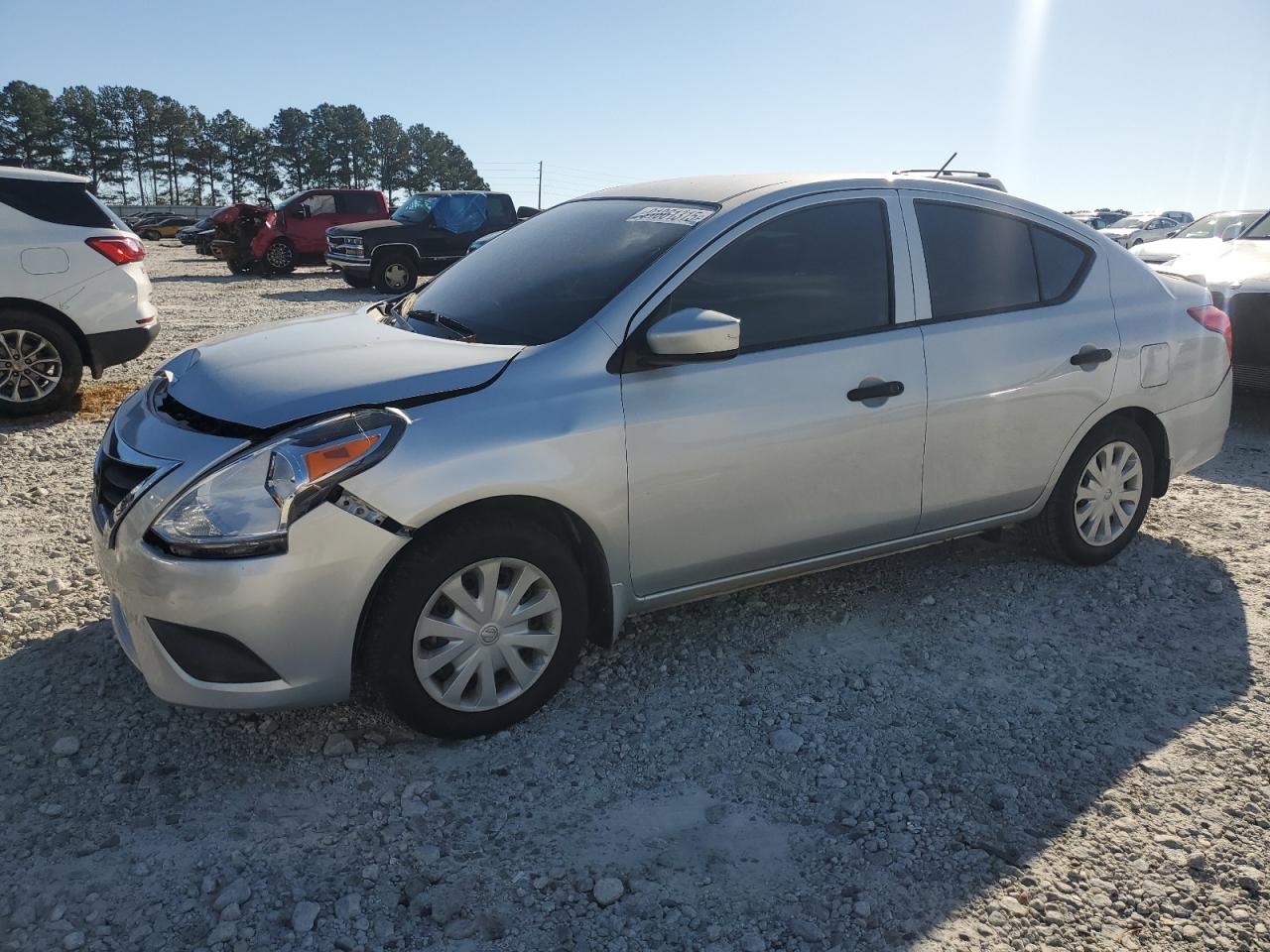NISSAN VERSA S