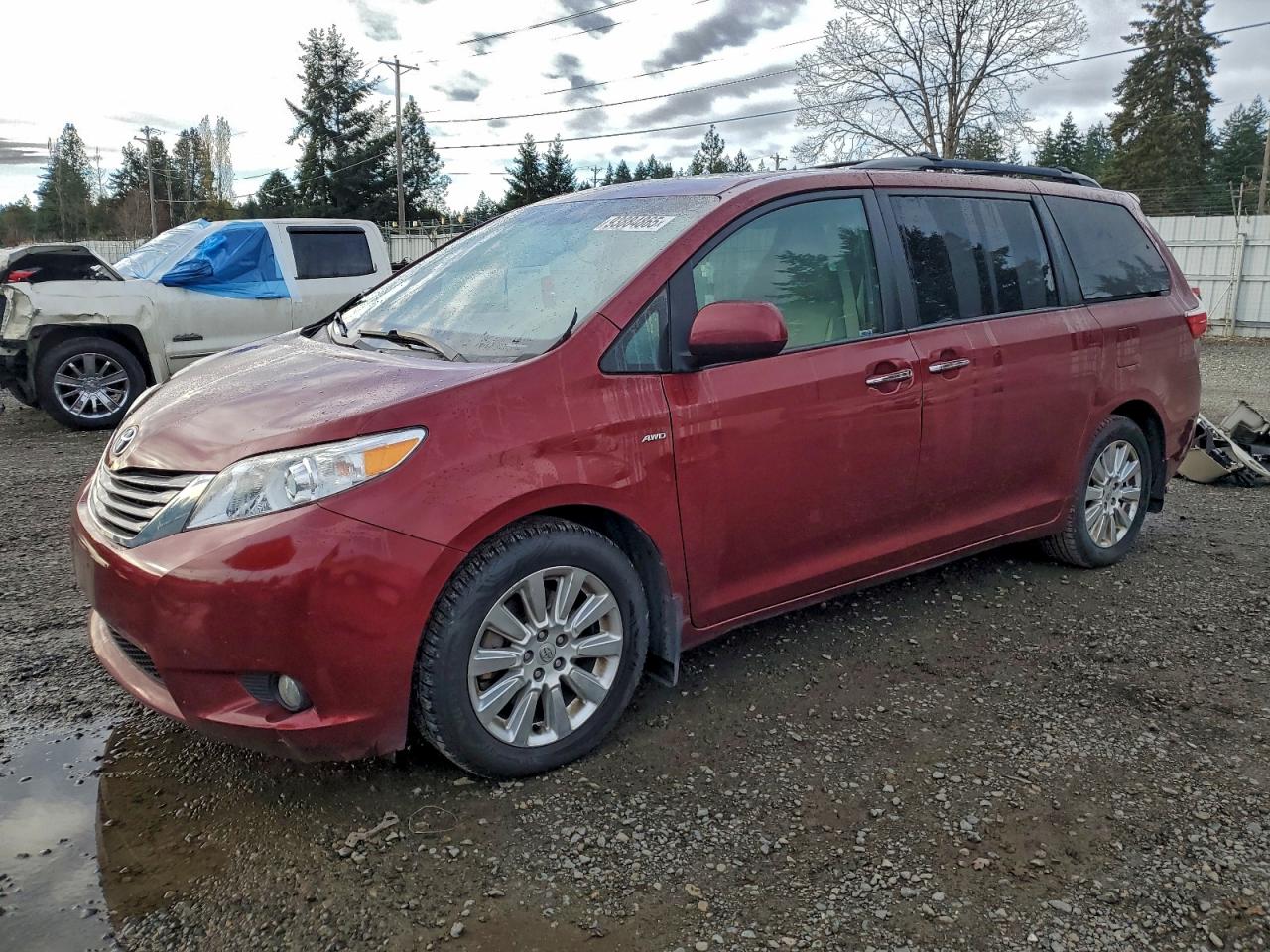 TOYOTA SIENNA XLE