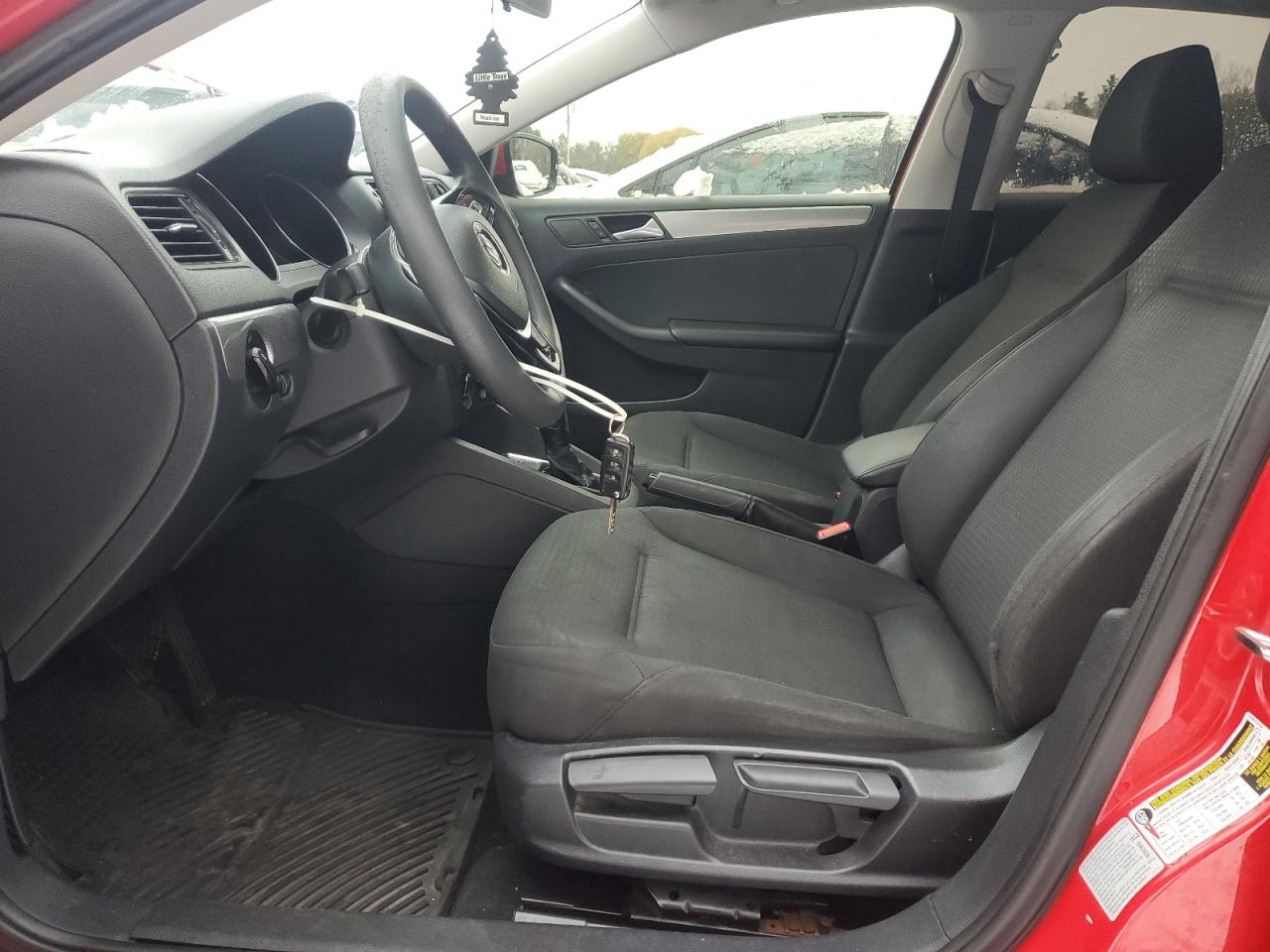 VOLKSWAGEN JETTA BASE