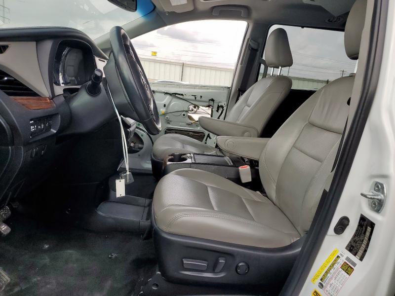 2016 TOYOTA SIENNA XLE #3318097401