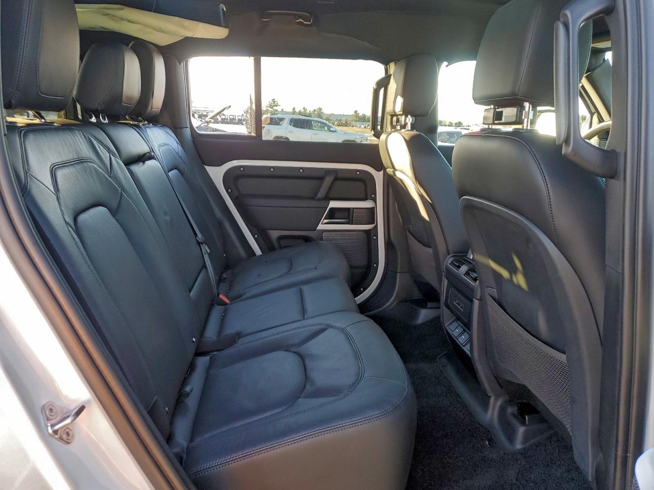 LAND ROVER DEFENDER 110 S