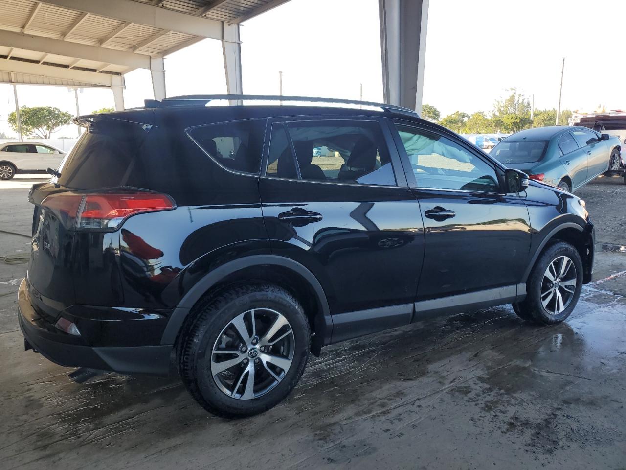 TOYOTA RAV4 ADVENTURE