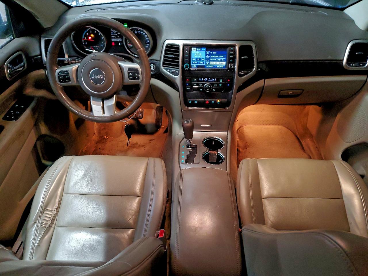 JEEP GRAND CHEROKEE LAREDO