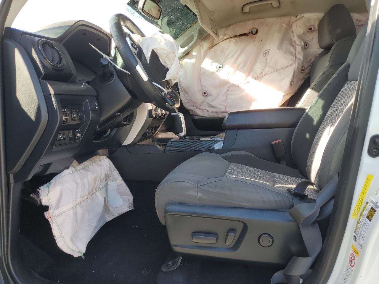 TOYOTA TUNDRA CREWMAX SR5