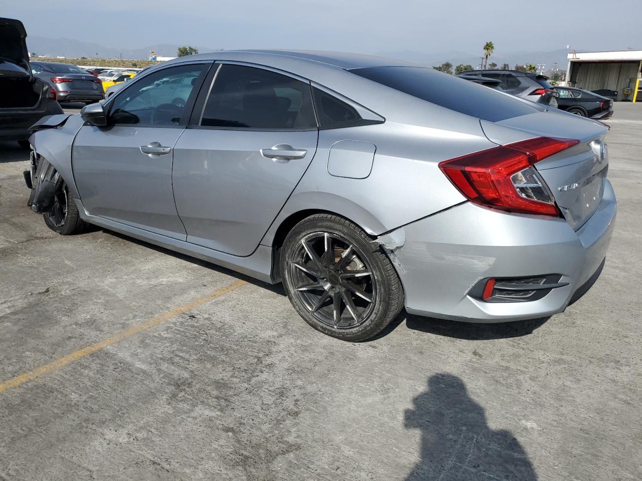 Lot #3309605576 2016 HONDA CIVIC LX