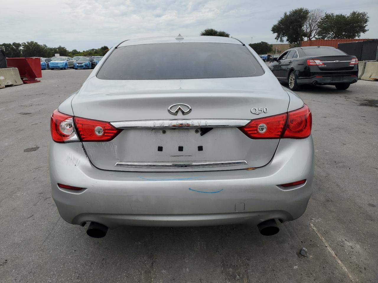 INFINITI Q50 PREMIUM