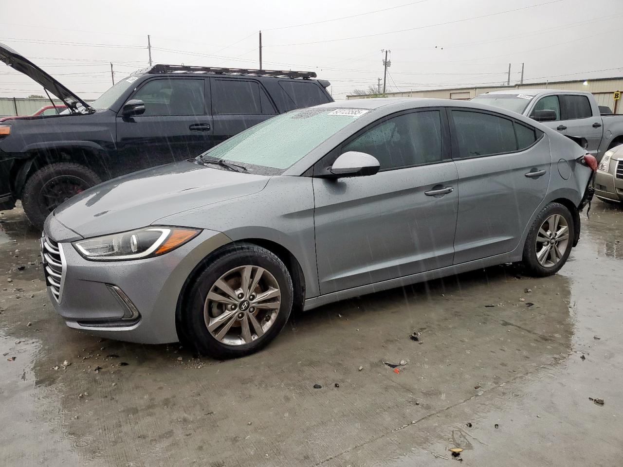 HYUNDAI ELANTRA SEL