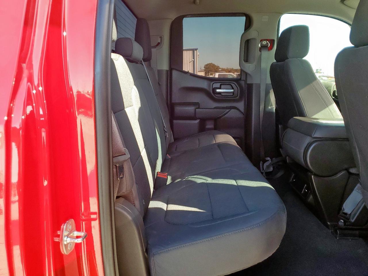 CHEVROLET SILVERADO C1500 CUSTOM