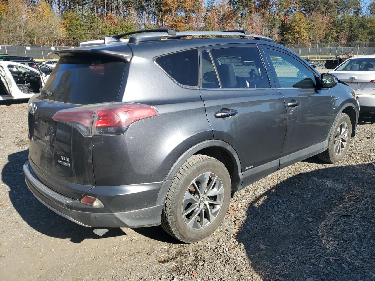TOYOTA RAV4 LE