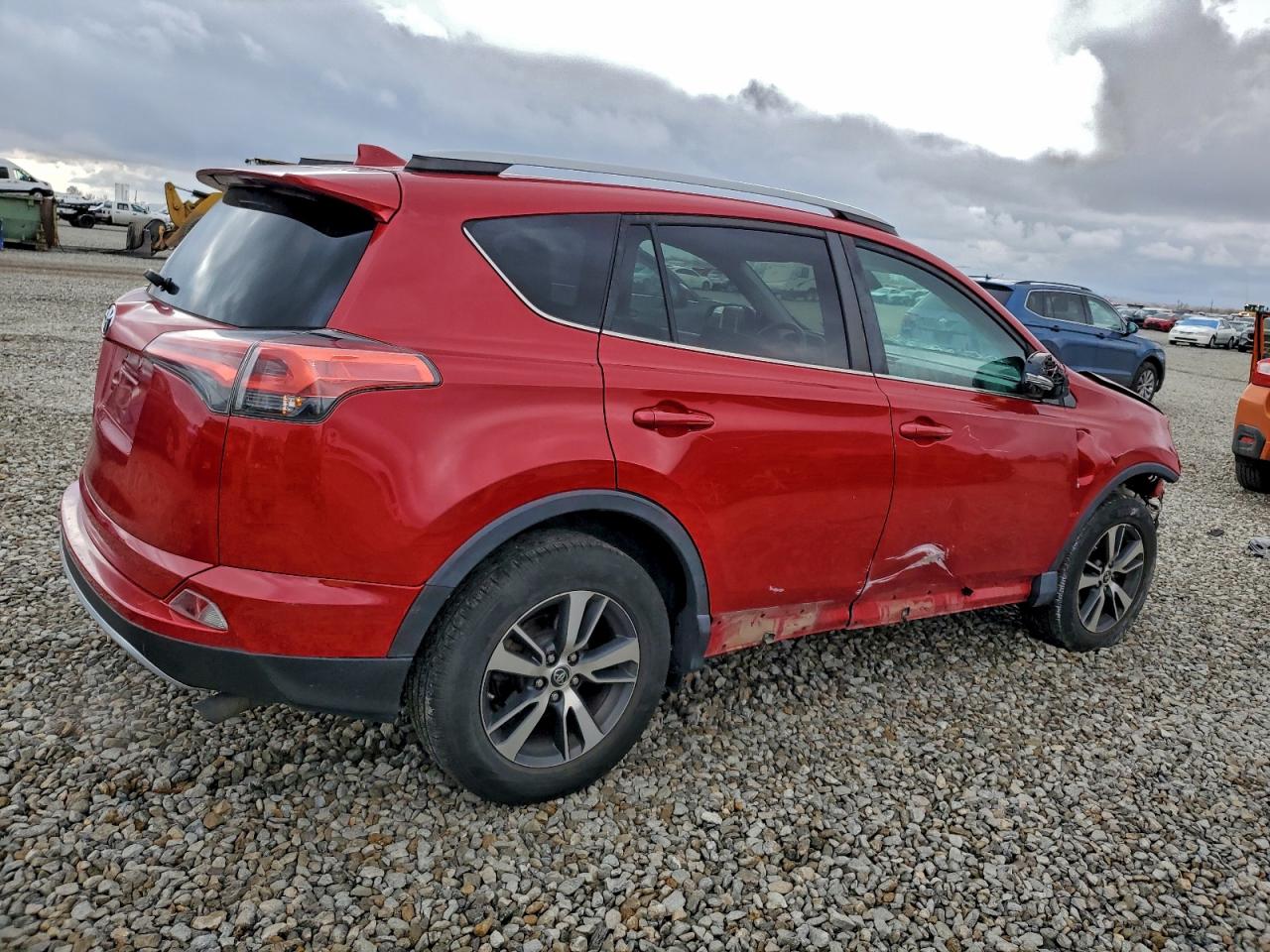 TOYOTA RAV4 XLE