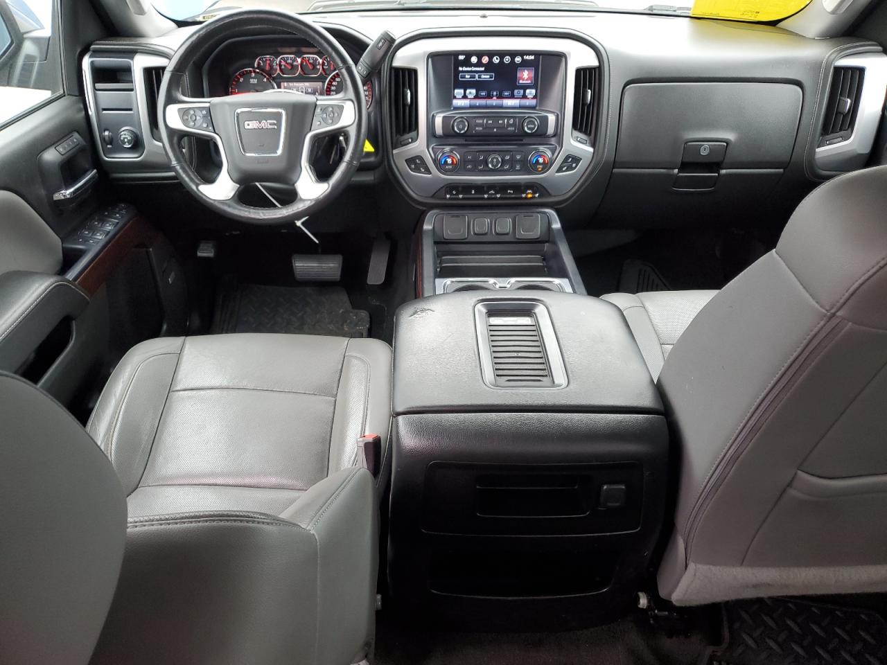 GMC SIERRA C1500 SLT