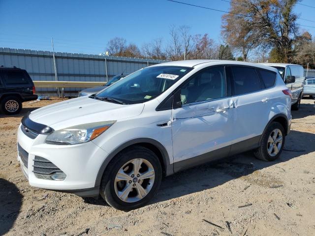 Global Auto Auctions: 2014 FORD ESCAPE SE