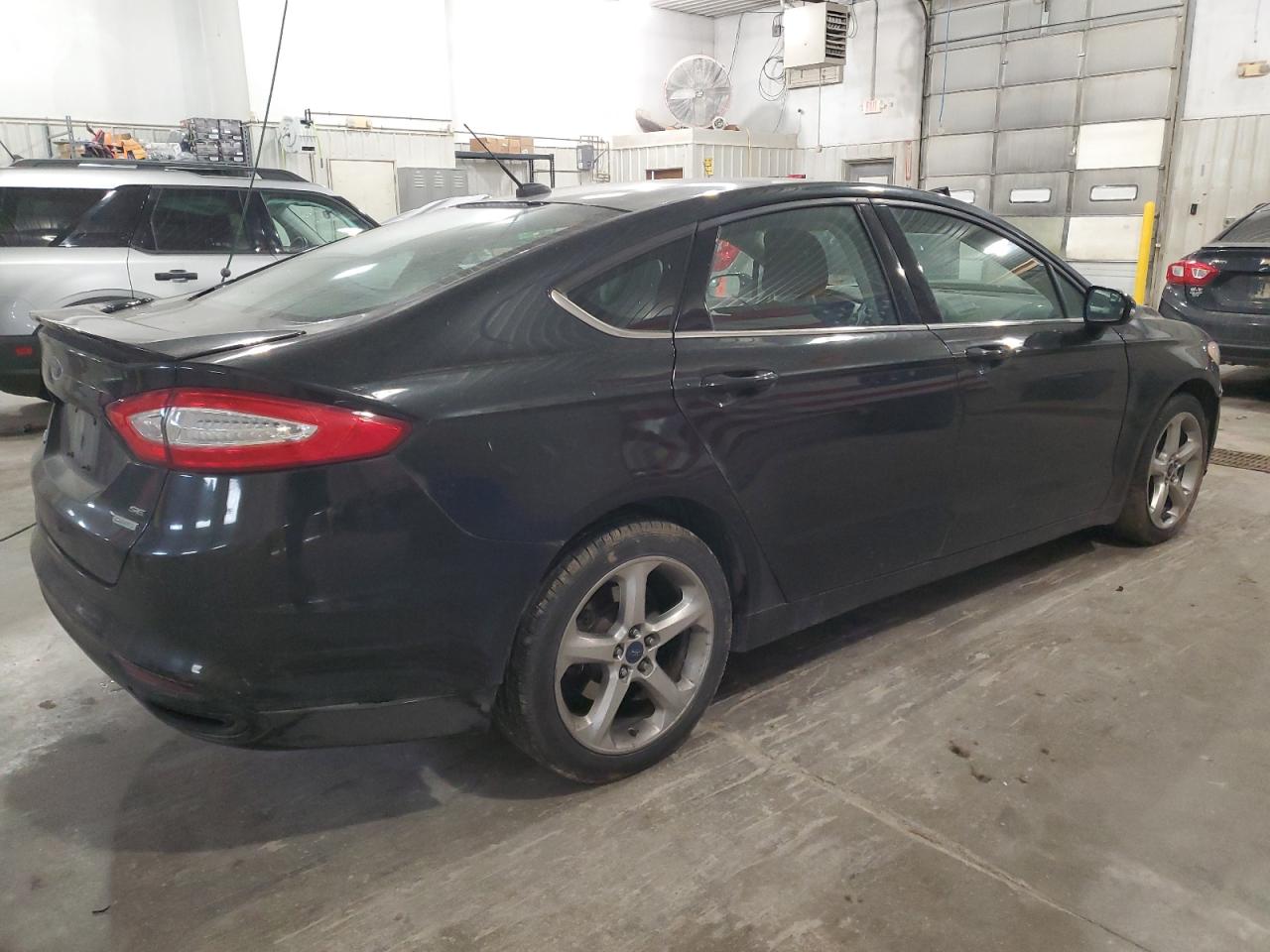 FORD FUSION SE
