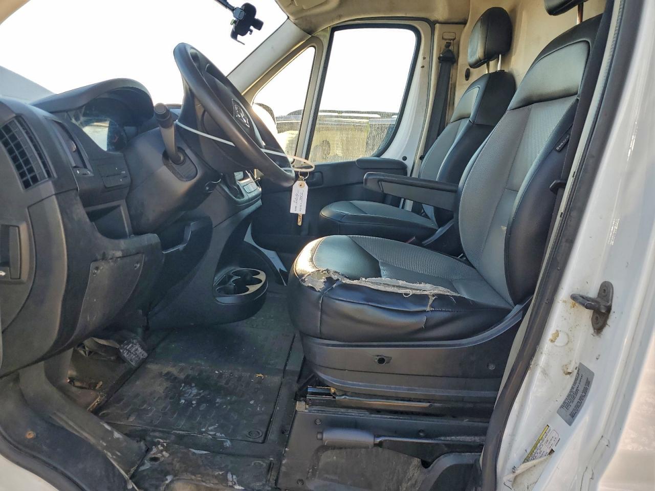 Lot #3310453304 2017 RAM PROMASTER