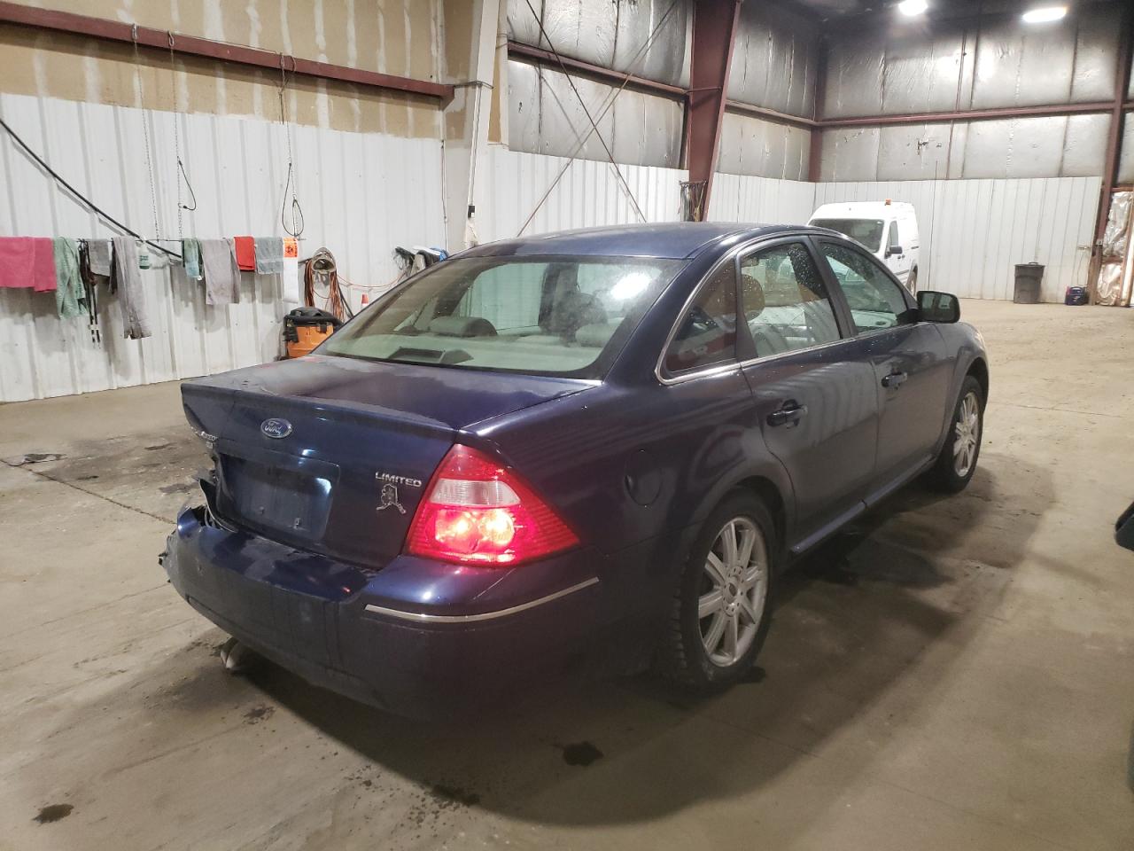 Lot #3282727293 2006 FORD FIVE HUNDR